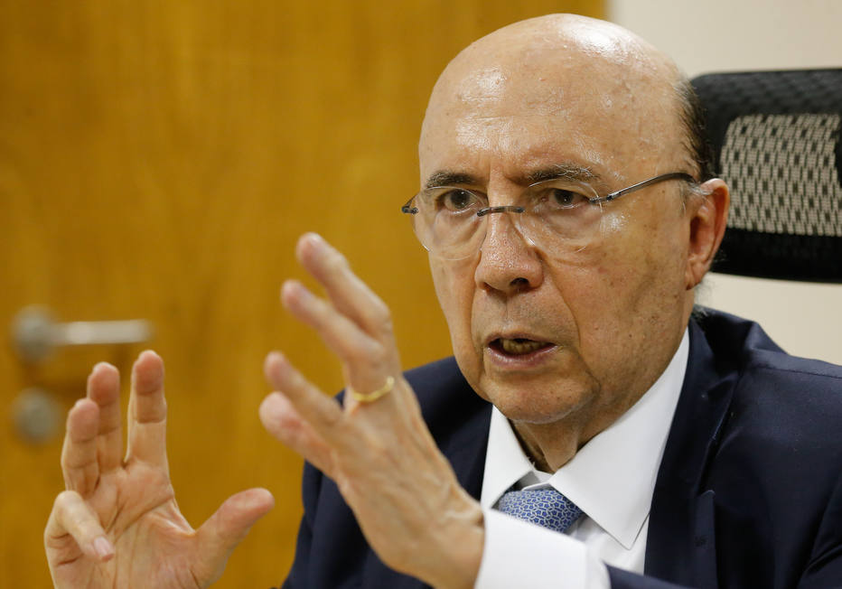 Para ter acesso a aposentadoria integral será preciso contribuir 40 anos, diz Meirelles